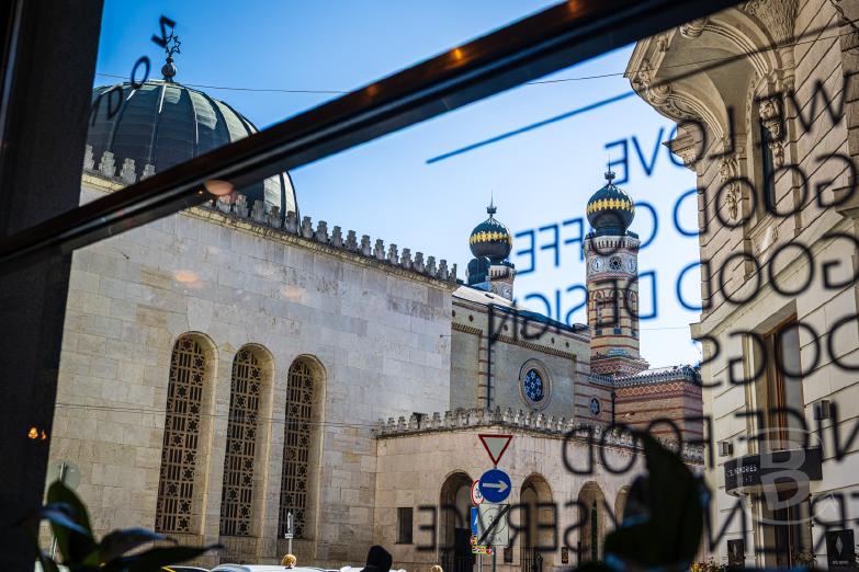 Budapest | Blick auf die Synagoge der Dohánystraße