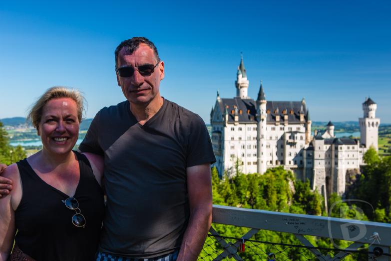 Schloß Neuschwanstein | Jeannette &amp; Dirk auf der Marienbrücke vor dem Schloß