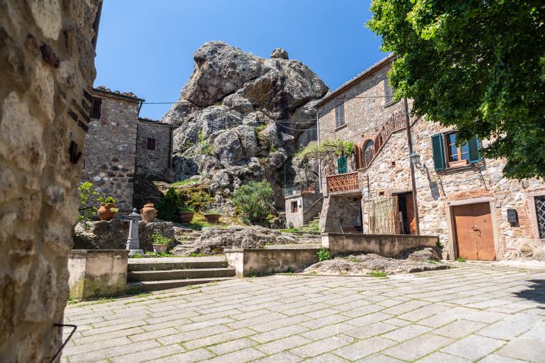 Roccatederighi | Altstadt