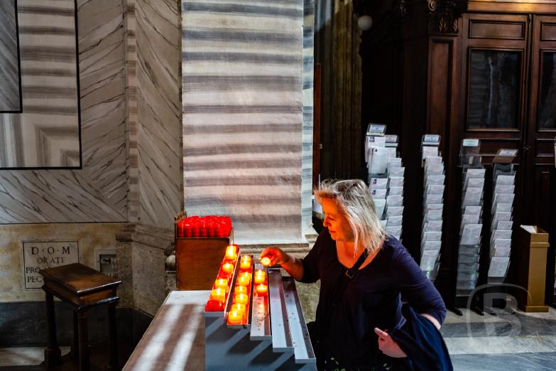 Rom | Jeannette in der Basilica dei Santi Ambrogio e Carlo al Corso