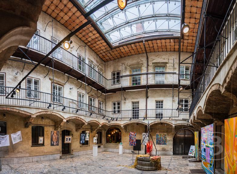 Slowenien/Ljubljana | Innenhof des Rathauses