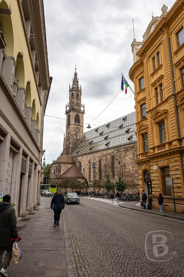 Italien/Bozen | Aussenansicht vom Dom Maria Himmelfahrt
