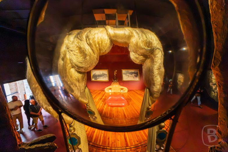 Figueres / Teatre-Museu Dalí | Mae West Saal