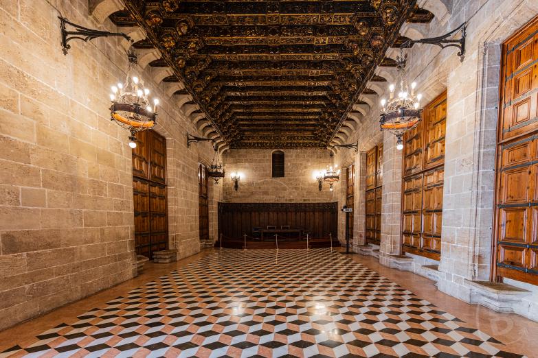Seidenbörse | Consulado del Mar