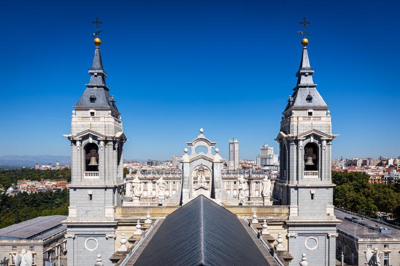 Madrid | Kathedrale | Blick vom Dom auf die Glockentürme