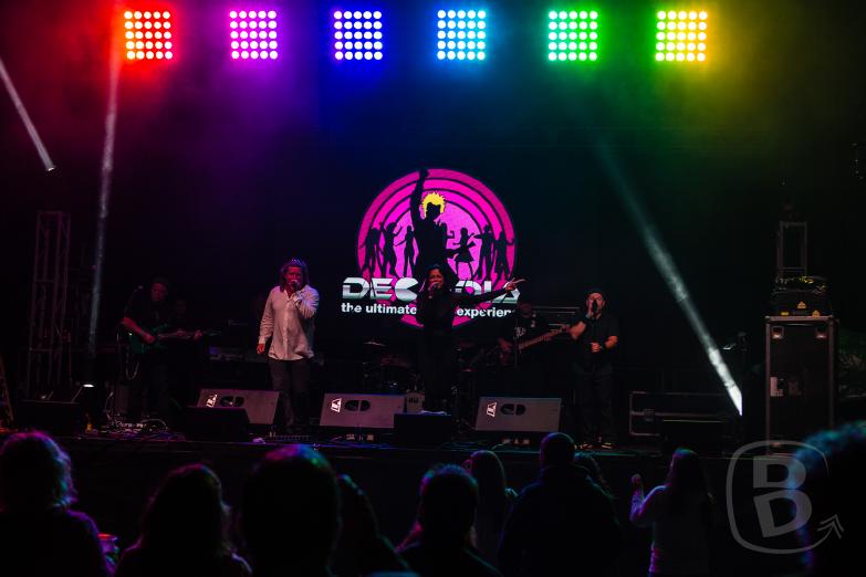 Providence | Musikbühne auf dem Festgelände beim Rhode Island State House