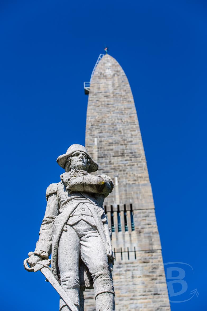 Woodford | Statue von Col. Seth Warner vor dem Bennington Battle Monument