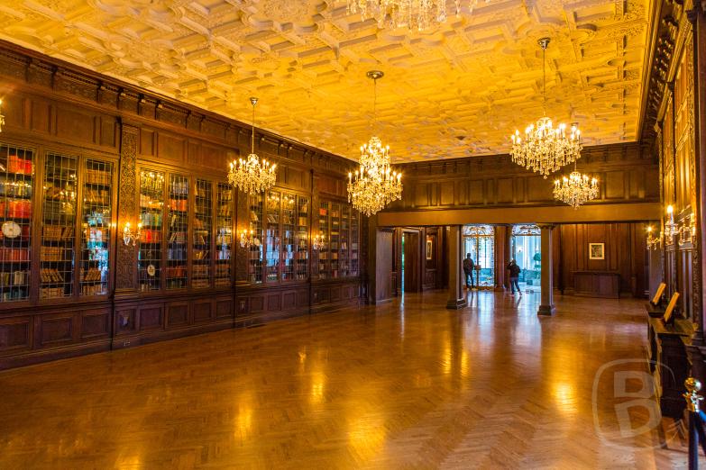 Toronto/Casa Loma | Bibliothek